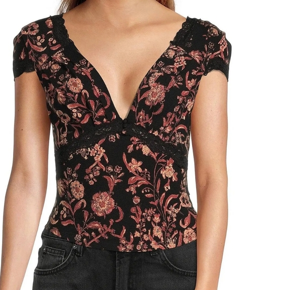 Free People Tops - Free People Emery floral top